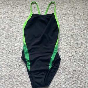 Spedoo Endurance Plus one peice